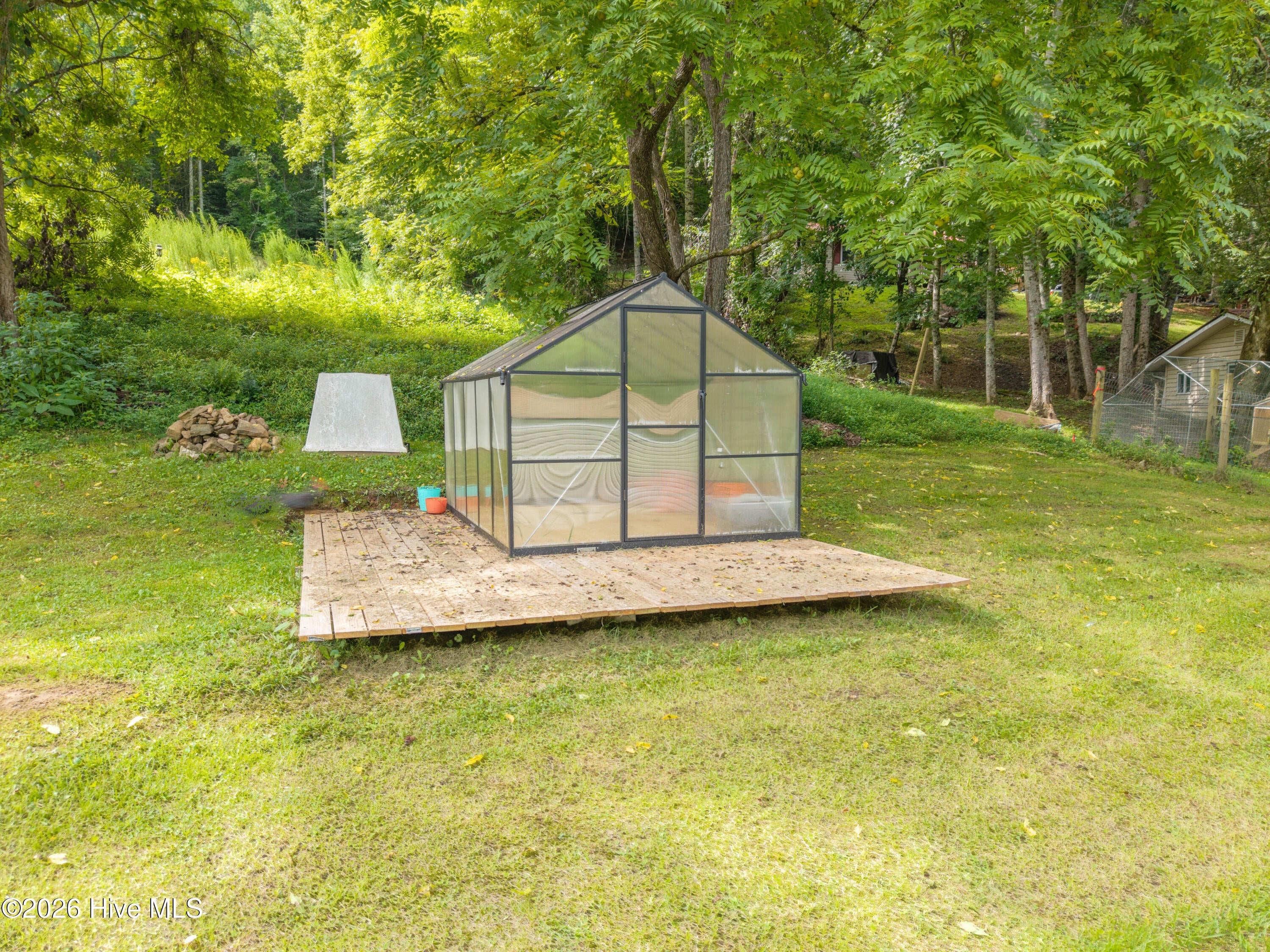 1089 Glen Stalcup Road - Photo 4