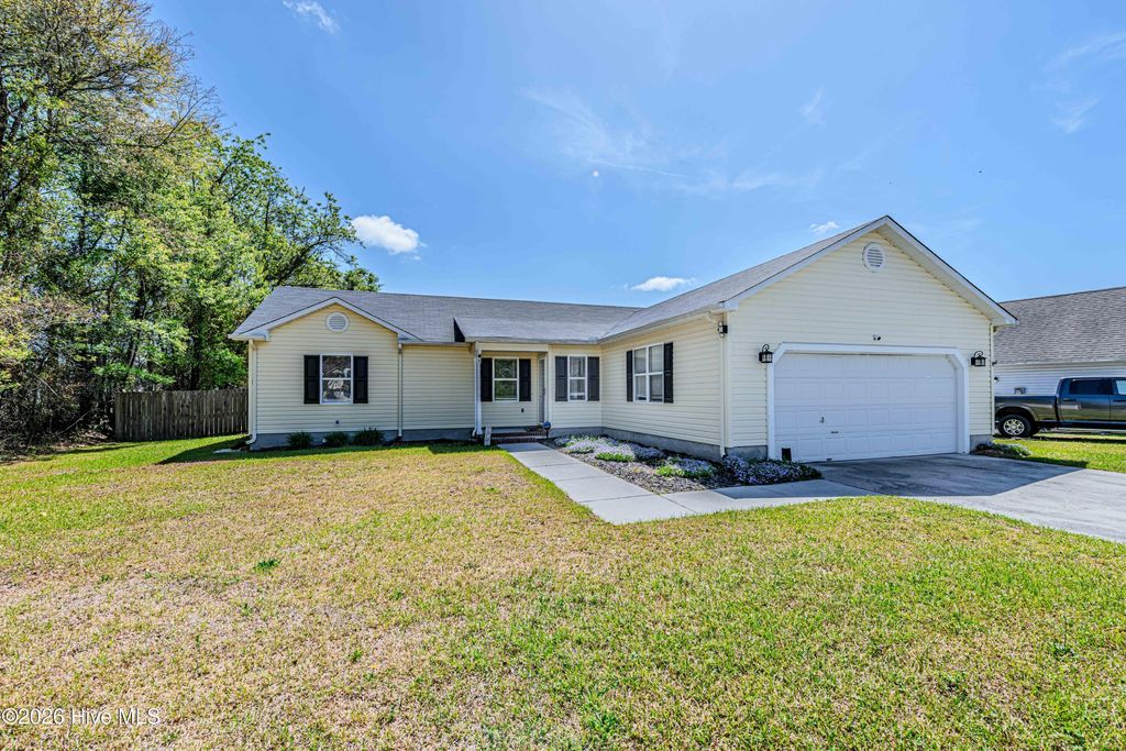 Photo of 126 Forest Bluff Drive, Jacksonville, NC 28540 (MLS # 100567742)