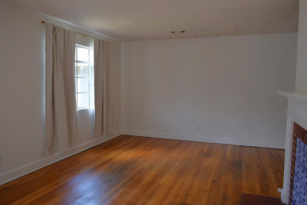 Photo of 1208 Hickman Road, Augusta, GA 30904 (MLS # 550407)