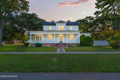Photo of 301 NW Railroad Street, Pikeville, NC 27863 (MLS # 100599337)