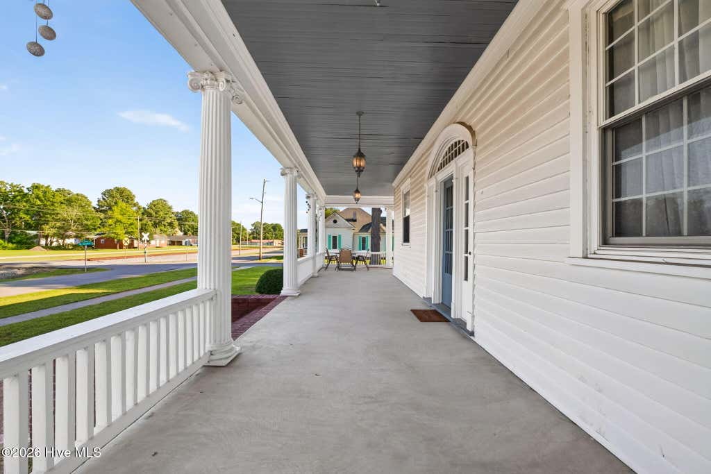 Photo of 301 NW Railroad Street, Pikeville, NC 27863 (MLS # 100599337)