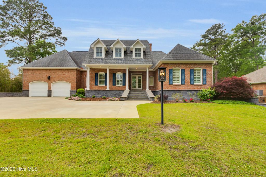 Photo of 611 Creekwood Drive, Trent Woods, NC 28562 (MLS # 100571952)