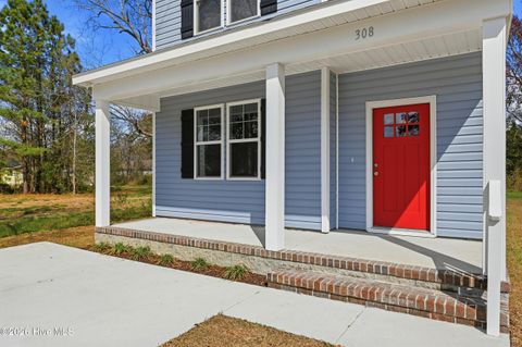 Tiny photo for 308 S Vann Street, Burgaw, NC 28425 (MLS # 100559528)