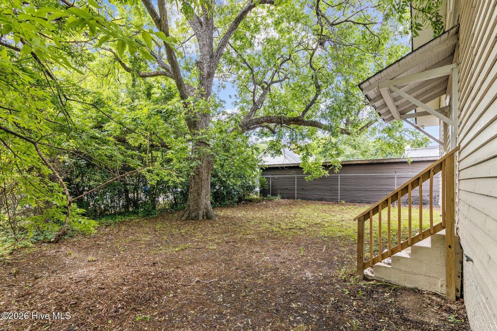 Photo of 106 Ridgeway Street, Greenville, NC 27834 (MLS # 100557886)