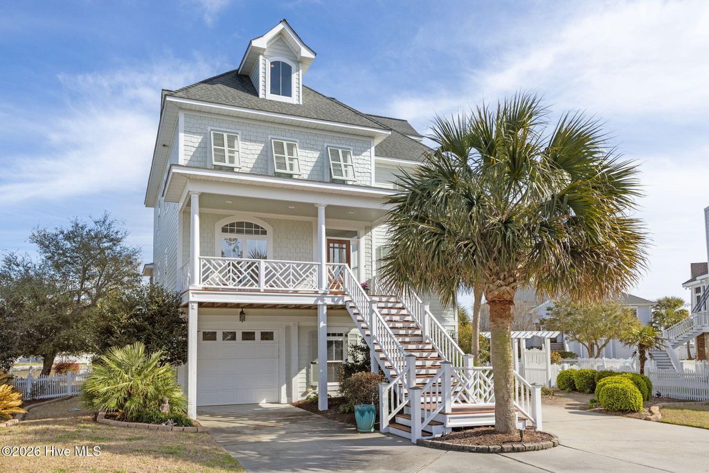 Photo of 111 Riverside Avenue, Morehead City, NC 28557 (MLS # 100562656)