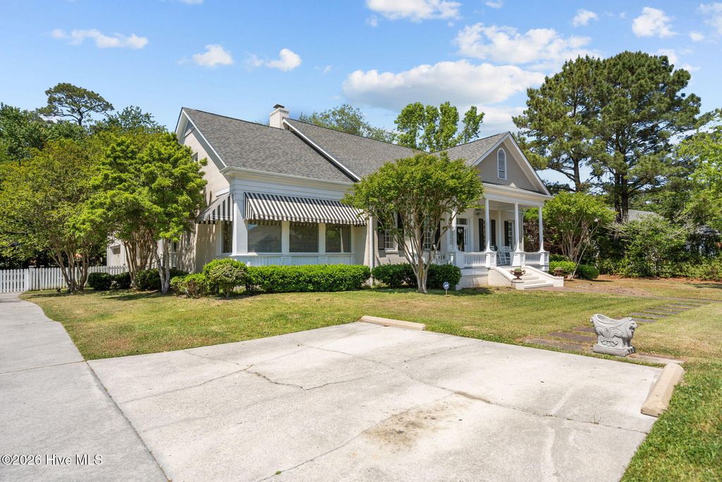 Photo of 2112 Ascott Place, Wilmington, NC 28403 (MLS # 100570294)