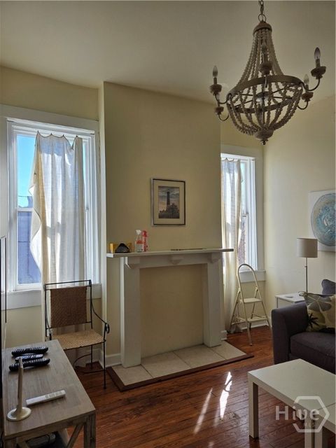 Condo For Rent - 125 E Broad Street #2C<br/> Savannah, GA 