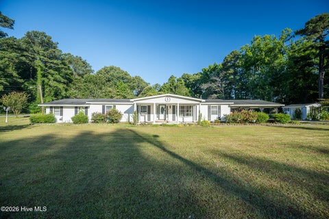 Mobile Home For Sale - 210 Hines Avenue<br/> Pasquotank County, Elizabeth City, NC 27909