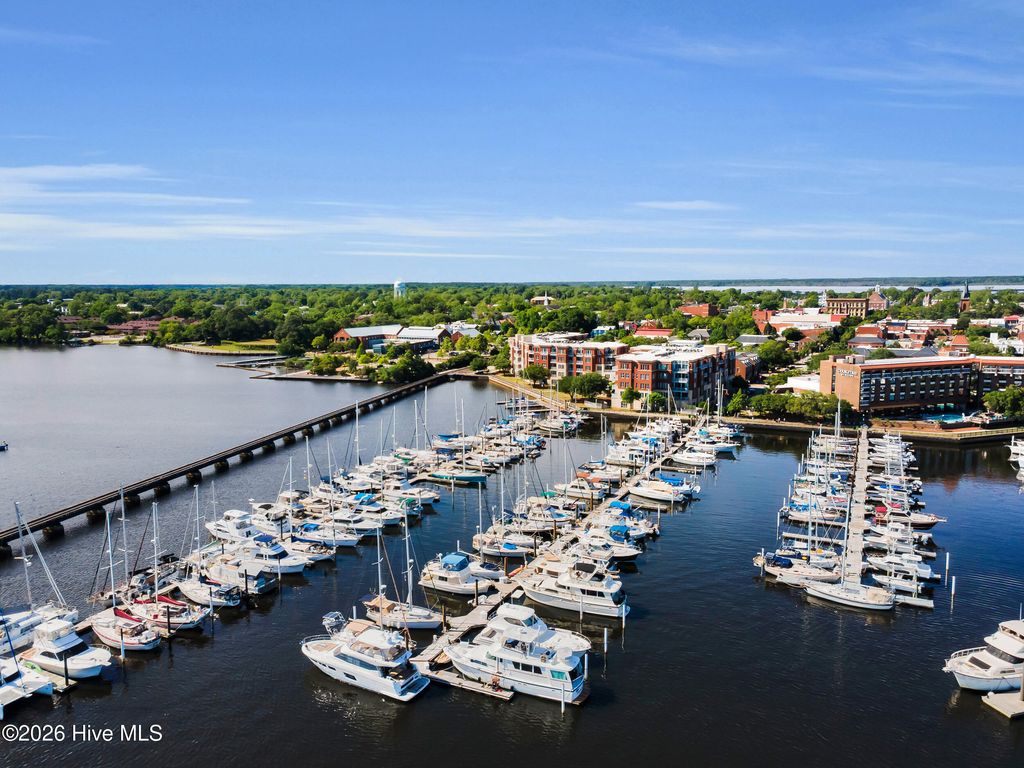 Photo of 336 Sky Sail Boulevard, New Bern, NC 28560 (MLS # 100570554)