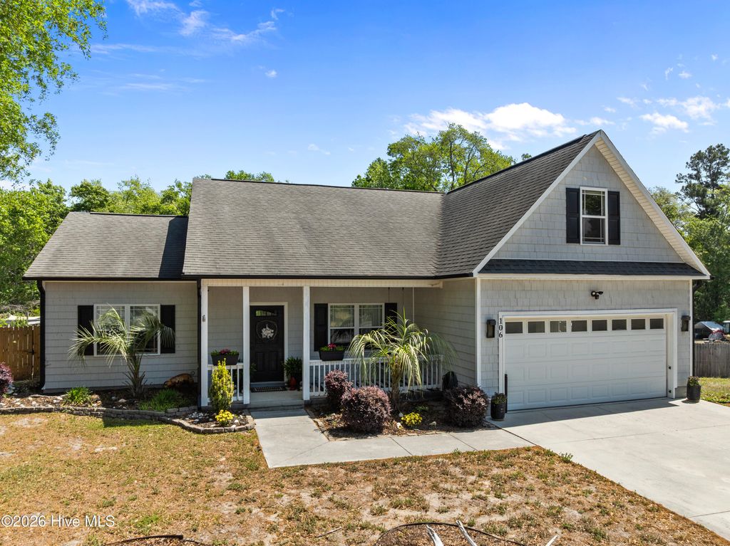 Photo of 106 Wild Oak Drive, Bogue, NC 28570 (MLS # 100569380)