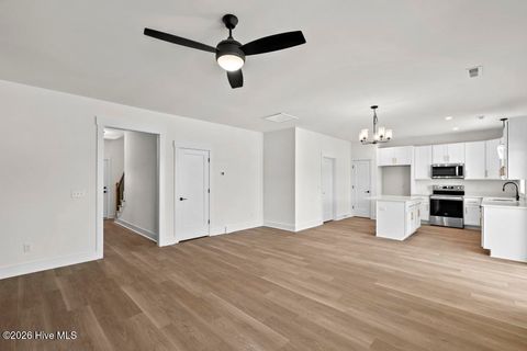 Tiny photo for 7 Peach Court, Burgaw, NC 28425 (MLS # 100548995)