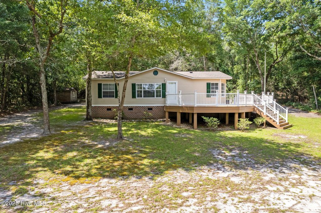 Photo of 930 Cypress Lakes Circle SE, Bolivia, NC 28422 (MLS # 100571138)
