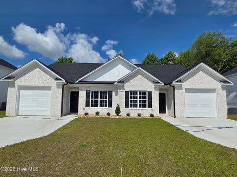 Townhouse For Sale - 2020 Dartford Drive #A<br/> Pitt County, Greenville, NC 27834
