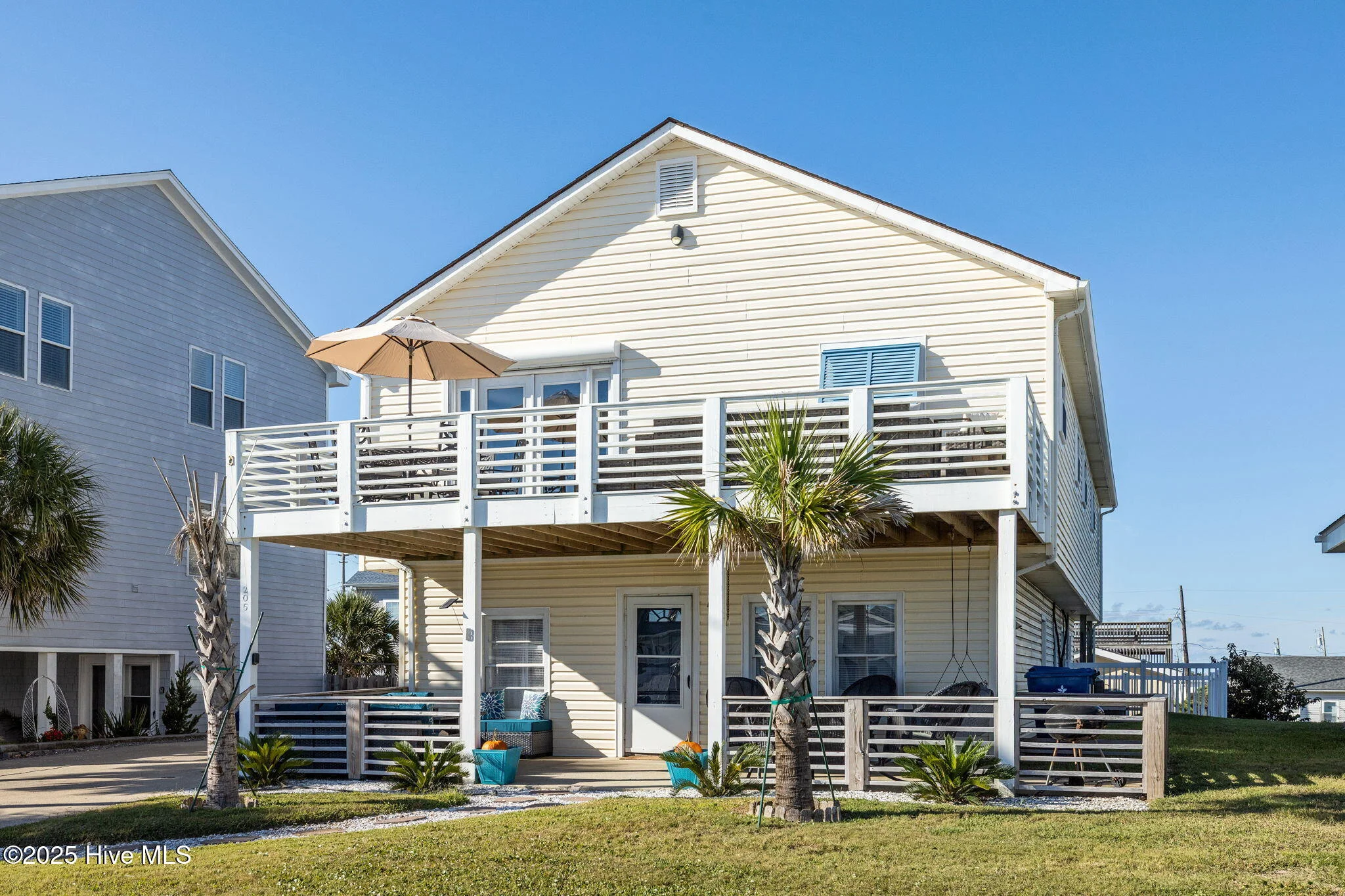 205 Barefoot Lane