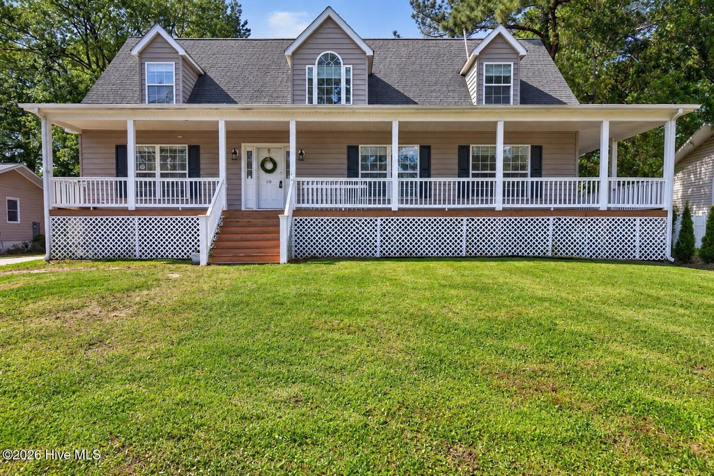 Photo of 106 Portside Lane, New Bern, NC 28562 (MLS # 100561928)