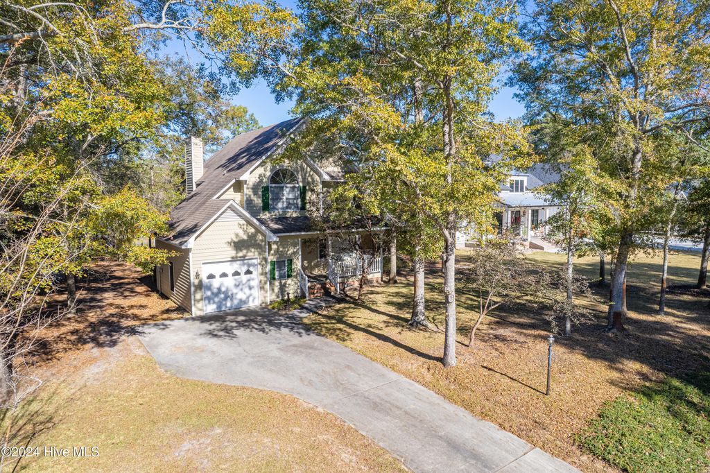 Photo of 2000 Bonner Bussells Drive SE, Southport, NC 28461 (MLS # 100478878)