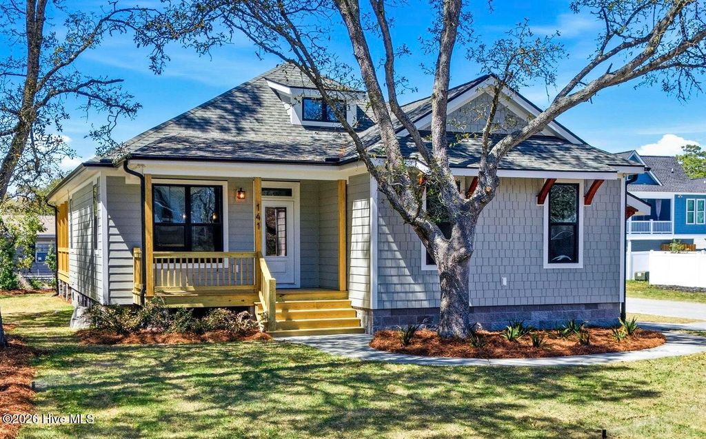 Photo of 141 NE 39th Street, Oak Island, NC 28465 (MLS # 100565030)