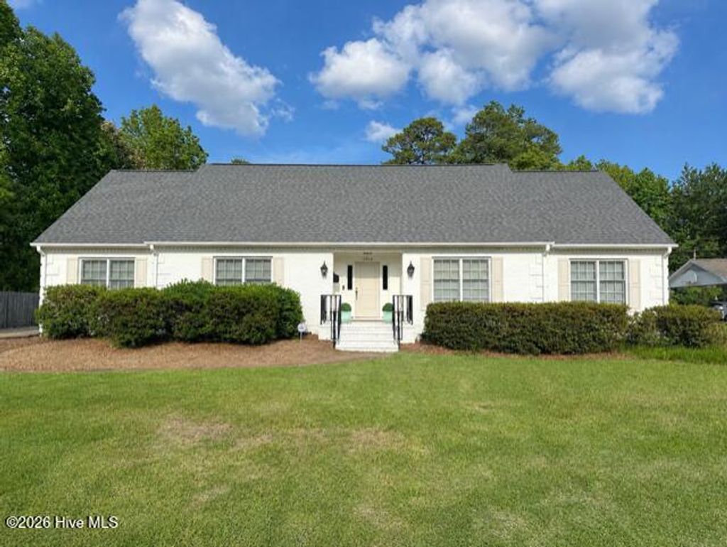 Photo of 1925 Hawthorne Road, Wilmington, NC 28403 (MLS # 100571957)