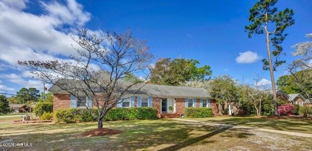 Photo of 214 Longstreet Drive, Wilmington, NC 28412 (MLS # 100541737)