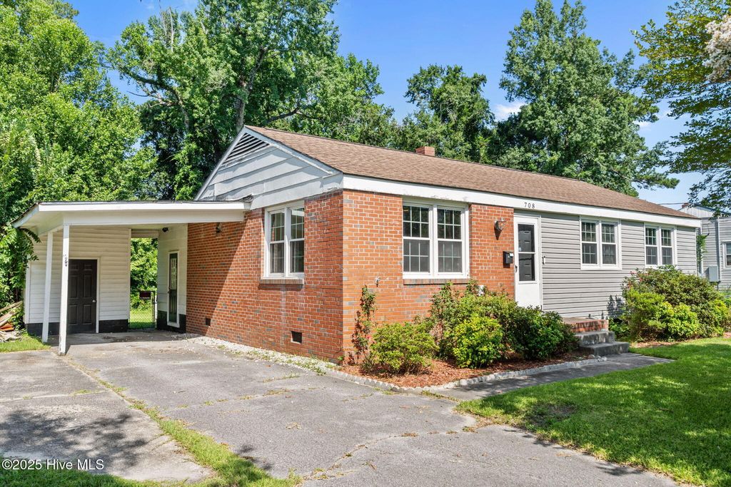 Photo of 708 Barn Street, Jacksonville, NC 28540 (MLS # 100519197)