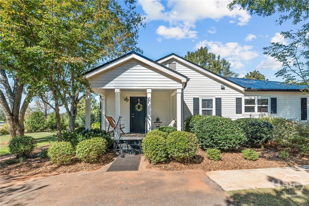Photo of 3131 Greensboro Highway, Watkinsville, GA 30677 (MLS # CL366833)
