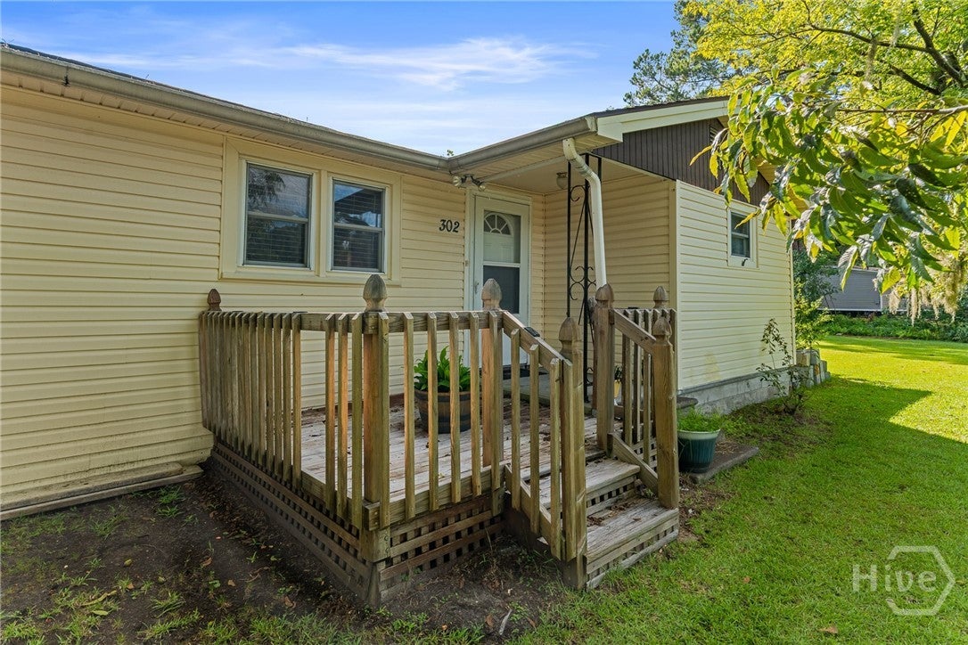 302 Chevis Road