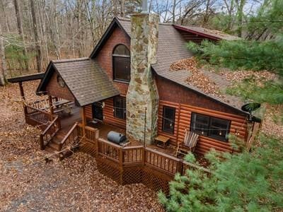 Photo of 162 Little Falls Drive, Mineral Bluff, GA 30559 (MLS # 100586091)