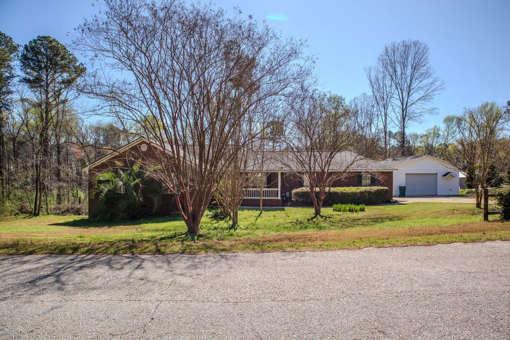 Photo of 715 Spooner Drive, Evans, GA 30809 (MLS # 553317)