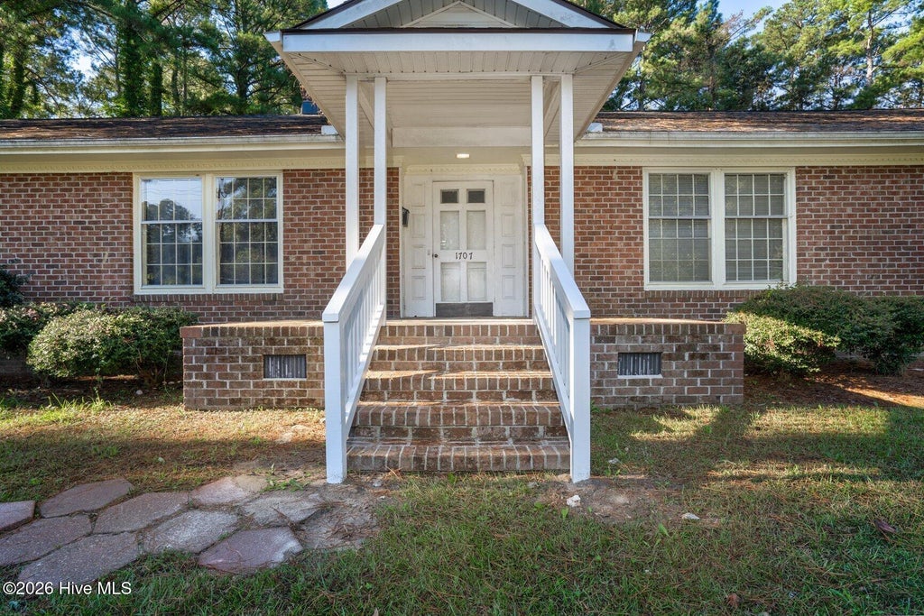 Photo of 1707 Roxbury Drive N, Wilson, NC 27893 (MLS # 100609032)