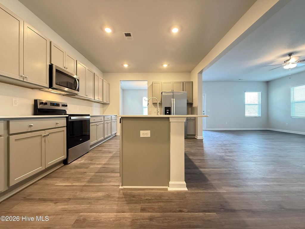 Photo of 1091 Hanson Drive, Leland, NC 28451 (MLS # 100526305)