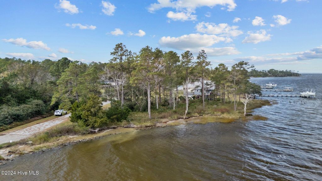Photo of 211 S River Drive, Beaufort, NC 28516 (MLS # 100476769)