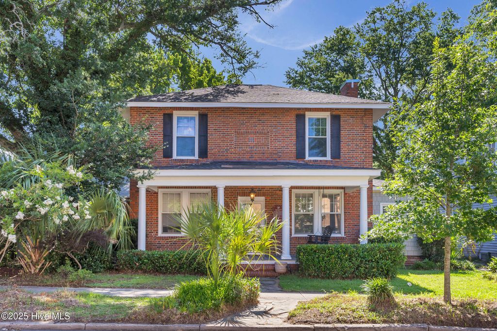 Photo of 114 N 16th Street, Wilmington, NC 28401 (MLS # 100514178)