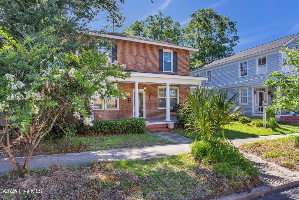 Photo of 114 N 16th Street, Wilmington, NC 28401 (MLS # 100514178)