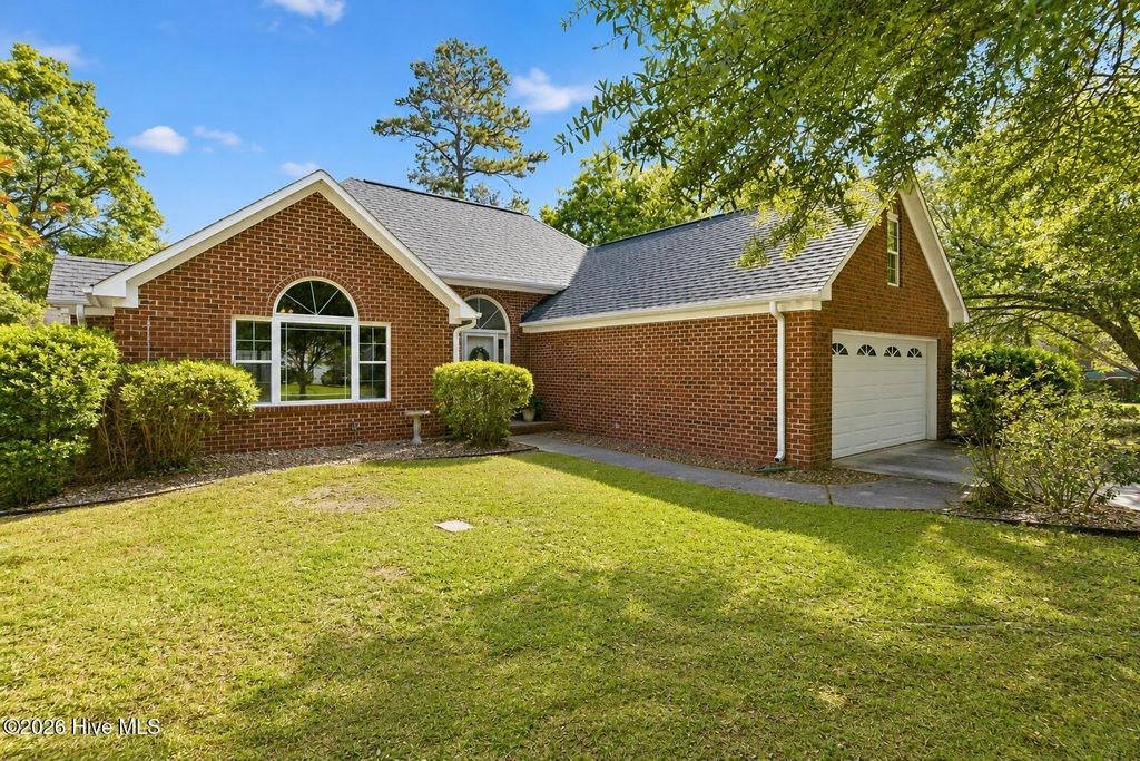 Photo of 709 Duck Downe Court, Wilmington, NC 28409 (MLS # 100573724)