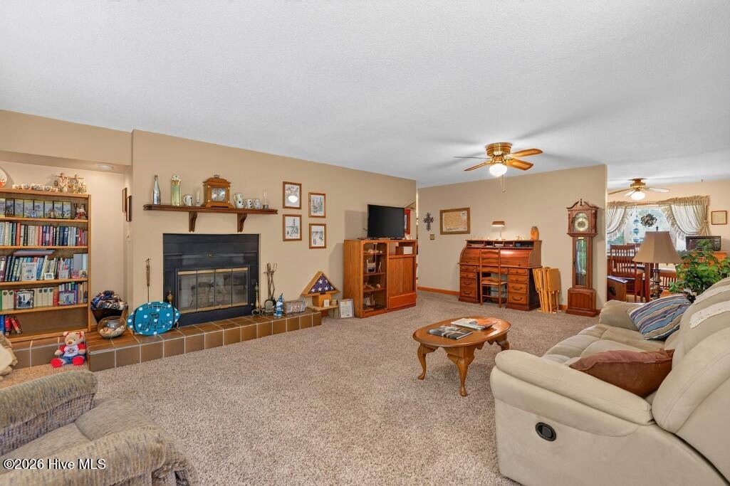 3 Dobbs Circle