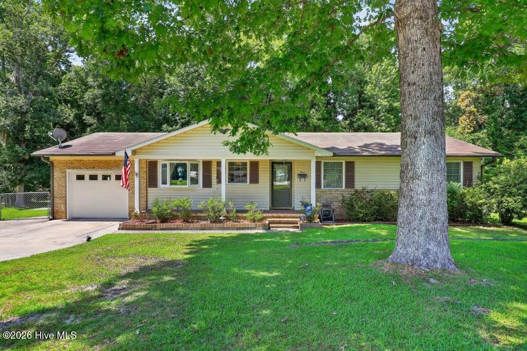 Photo of 3 Dobbs Circle, Havelock, NC 28532 (MLS # 100597263)