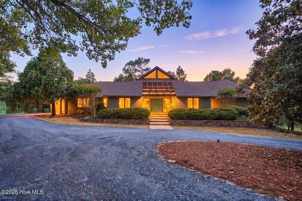 Photo of 18 Lochdon Court, Pinehurst, NC 28374 (MLS # 100571540)