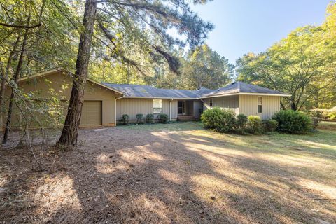 Homes For Sale - 6768 Cobbham Road<br/> Appling, GA 30802