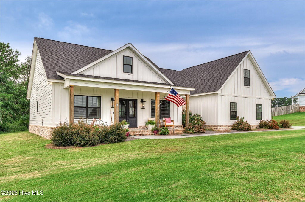 Photo of 558 Annison Pointe Court, North Augusta, SC 29860 (MLS # 100600946)