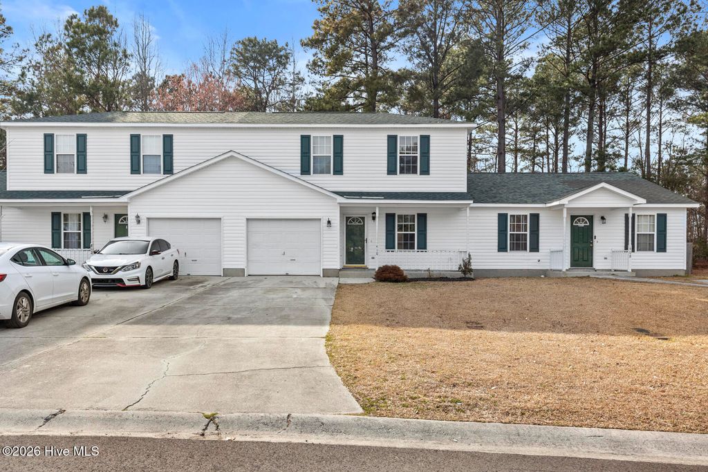 Photo of 410 Winners Circle N, Jacksonville, NC 28546 (MLS # 100556927)
