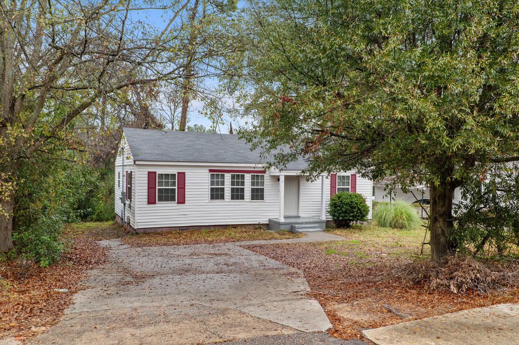 Photo of 2411 Ruby Drive, Augusta, GA 30906 (MLS # 550224)