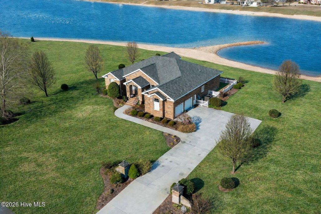 Photo of 241 Schooner Landing Drive, Edenton, NC 27932 (MLS # 100548737)