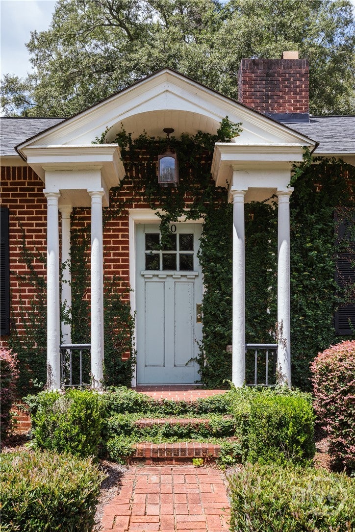 410 Milledge Circle
