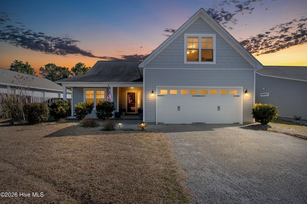 Photo of 4223 Cherry Laurel Drive SE, Southport, NC 28461 (MLS # 100554024)