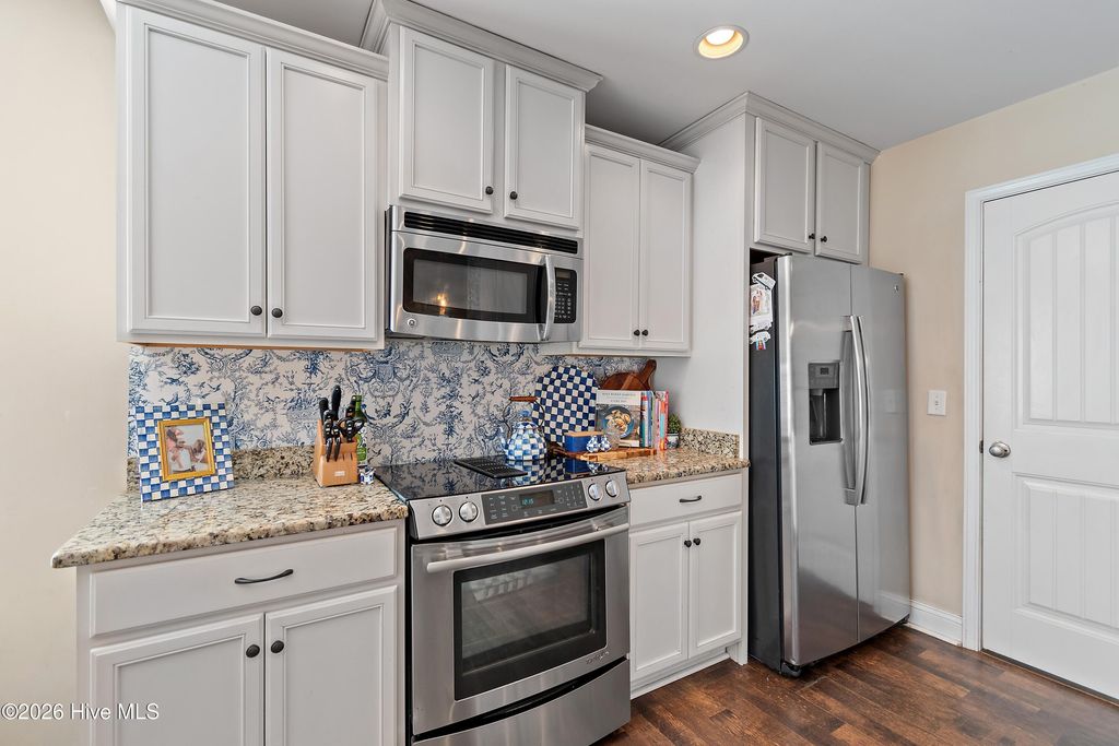 Photo of 4223 Cherry Laurel Drive SE, Southport, NC 28461 (MLS # 100554024)