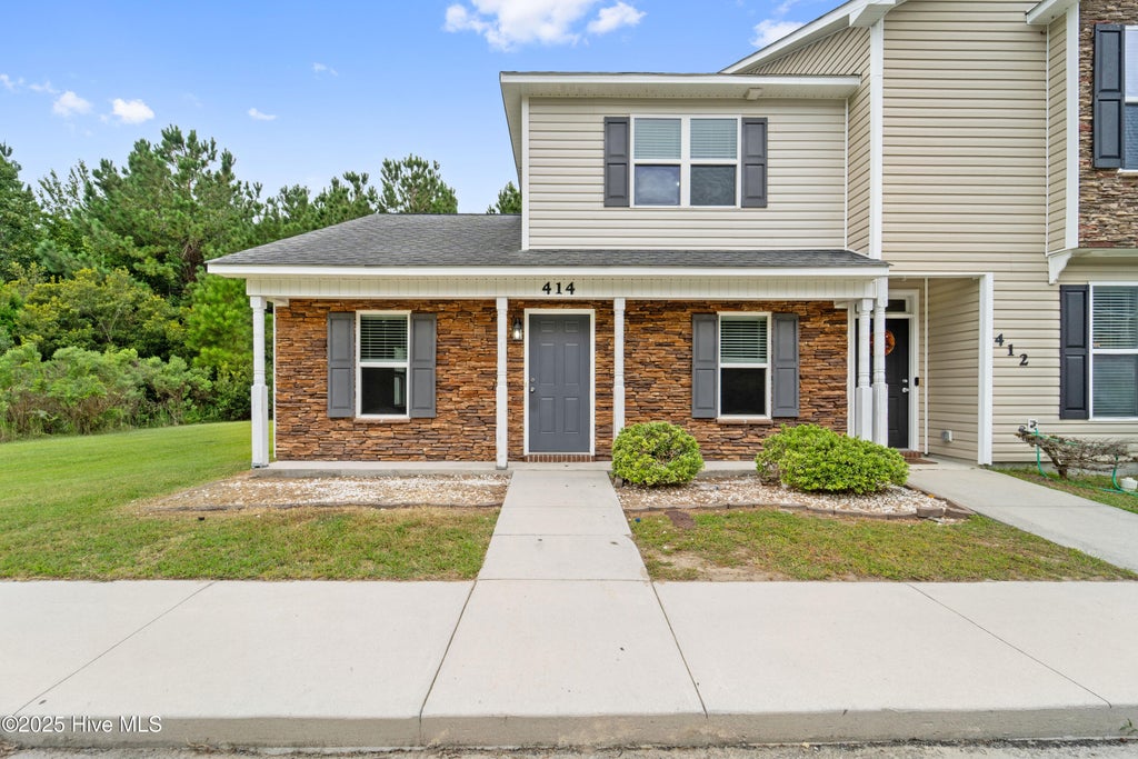 Photo of 414 Glenhaven Lane, Jacksonville, NC 28546 (MLS # 100611209)