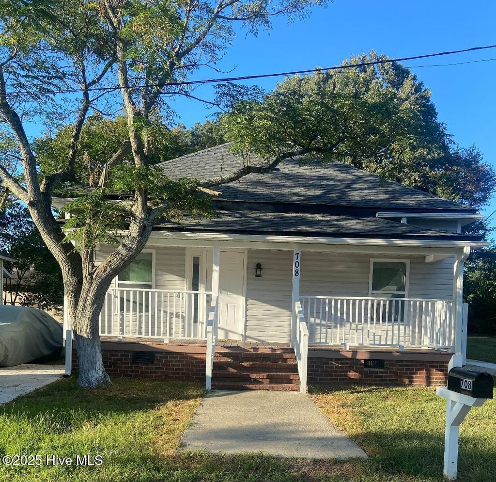 Photo of 708 E Highland Avenue, Rocky Mount, NC 27801 (MLS # 100562149)