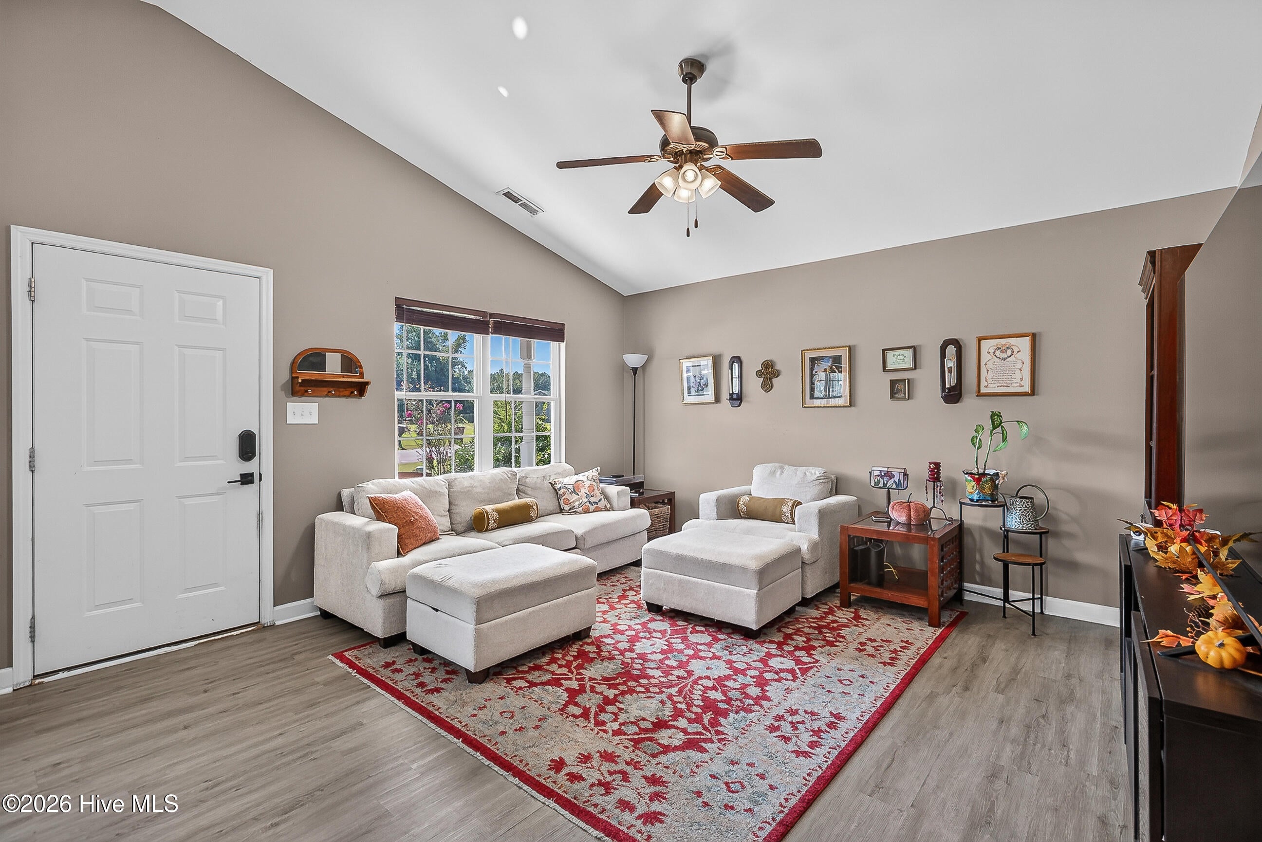 121 Woodbury Farm Drive