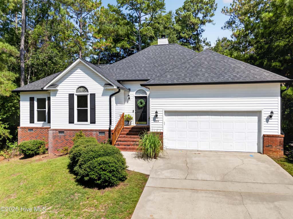 Photo of 204 Buck Point Court, Aiken, SC 29803 (MLS # 100596830)