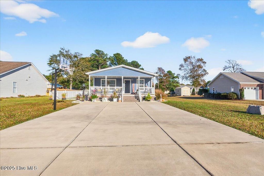 Photo of 1617 Gate 1 Drive SW, Ocean Isle Beach, NC 28469 (MLS # 100540840)